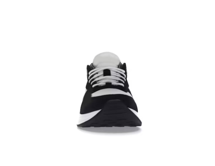Running Sneakers D25 Black and White